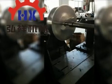 Automatic spinning of iron pan with large diameter